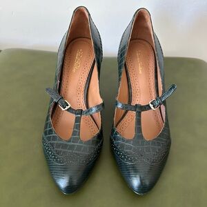 Eddie Bauer Mary Janes